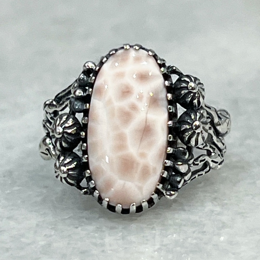 Pink Natrolite Sterling Silver Floral Vine Ring Sz 8